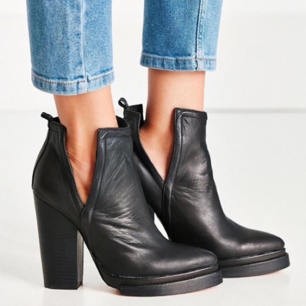 Jeffrey Campbell Who’s Next Bootie